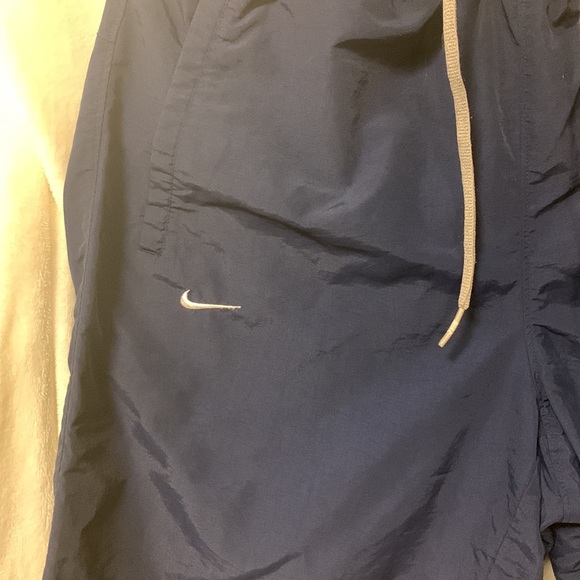 Nike shorts. - Picture 2 of 6